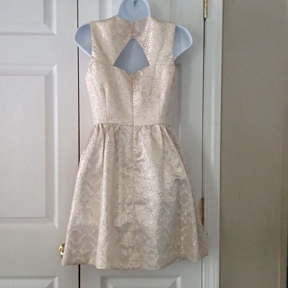 Romeo & Juliet Couture Gold Embellished Dress Sz M EUC - Picture 6 of 9